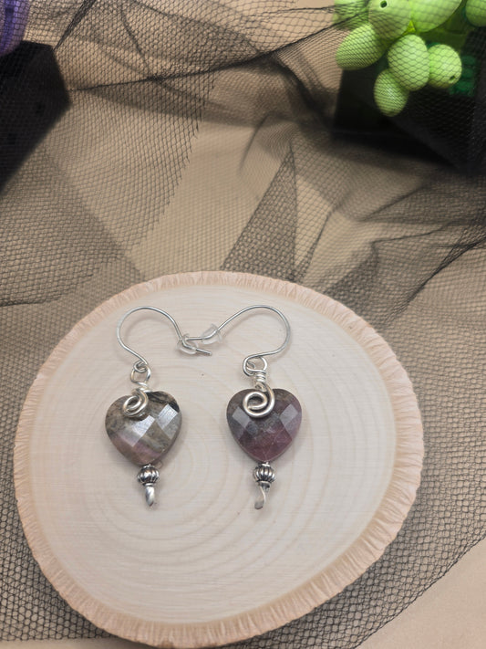 Stone heart earrings